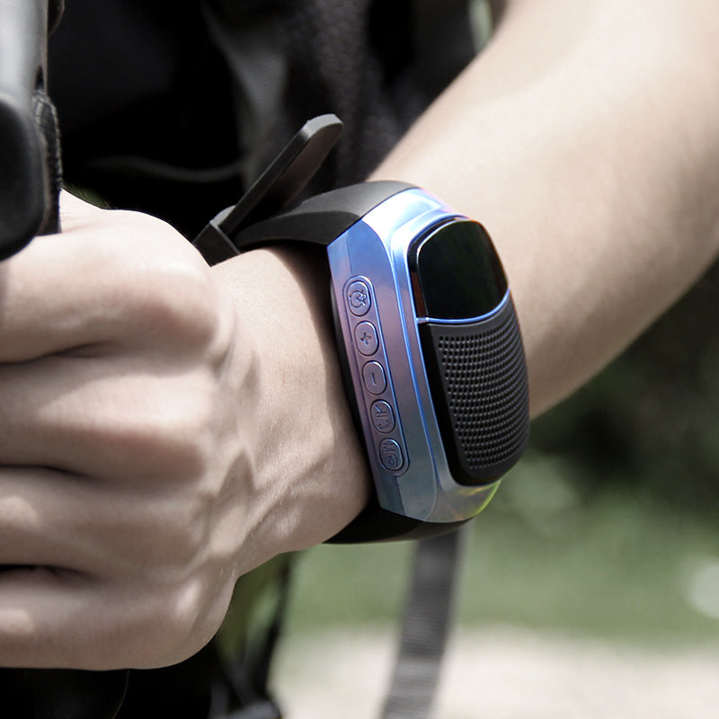 B90 Outdoor Sports Wireless Bluetooth Speaker With MP3 Support